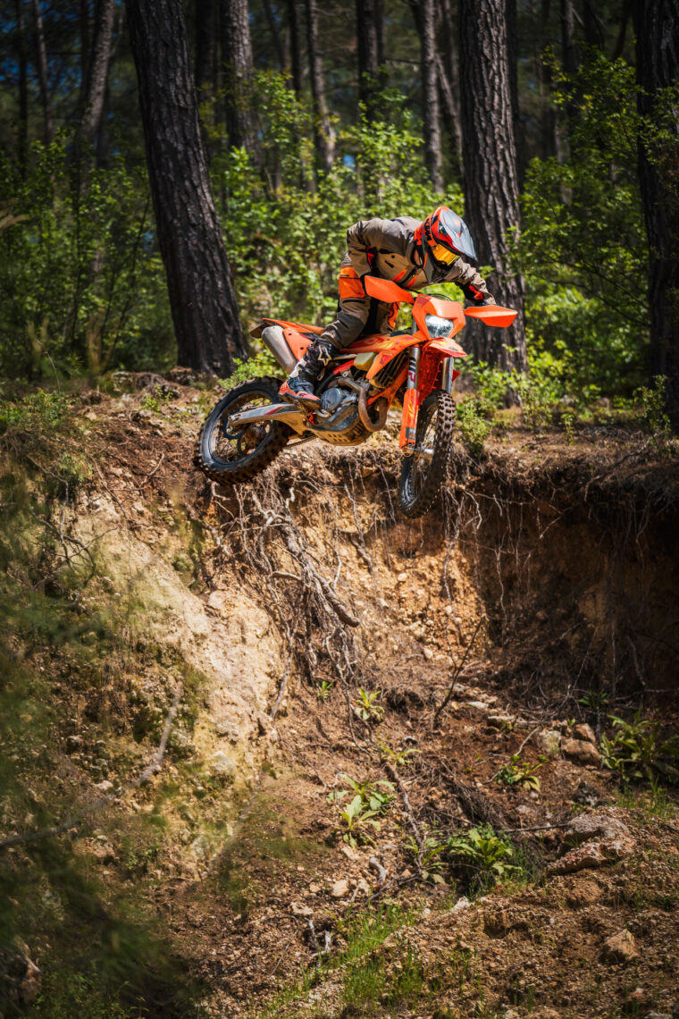 KTM-500-EXC-F-Six-Days-2025-accion3