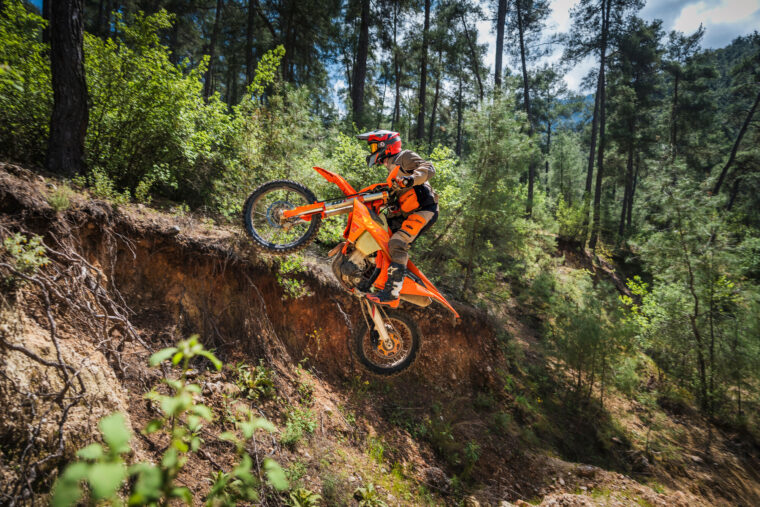 KTM-500-EXC-F-Six-Days-2025-accion4