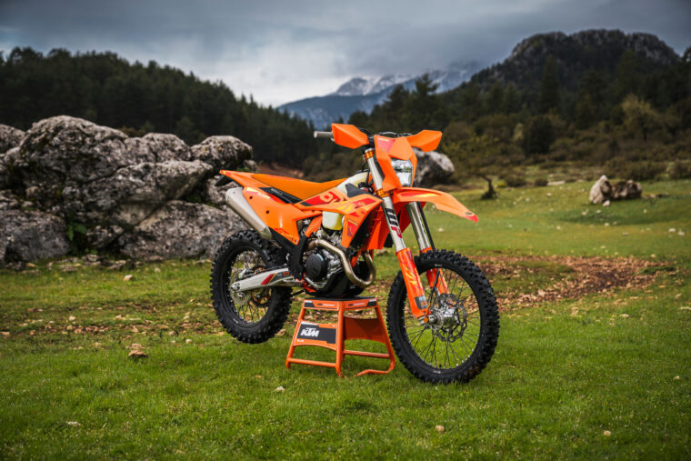 KTM 500 EXC F Six Days 2025 estaticas1
