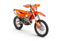 KTM 500 EXC F Six Days 2025 estudio1