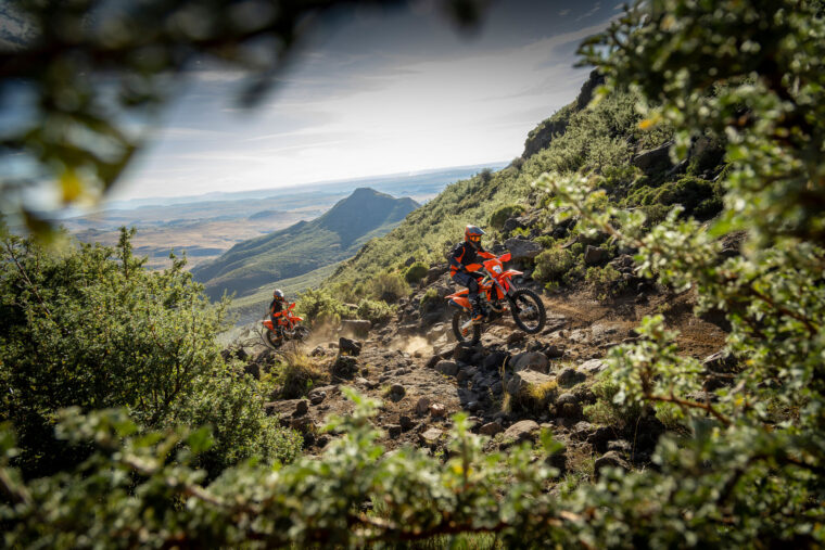 KTM-EXC-2025-enduro1