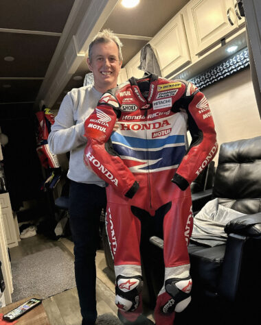 MBK Mono Alpinestars John McGuinness Senior TT 2015