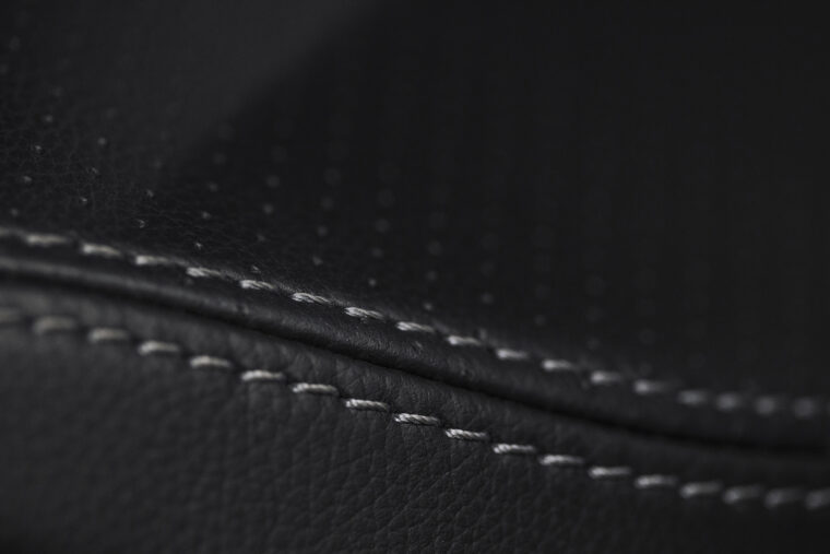 Triumph-Speed-Triple-1200-RR-Breitling-Limited-Edition-2024-10