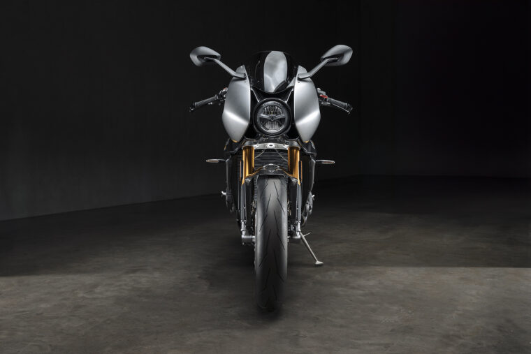 Triumph-Speed-Triple-1200-RR-Breitling-Limited-Edition-2024-14