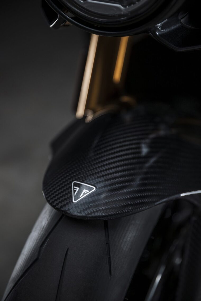 Triumph-Speed-Triple-1200-RR-Breitling-Limited-Edition-2024-18