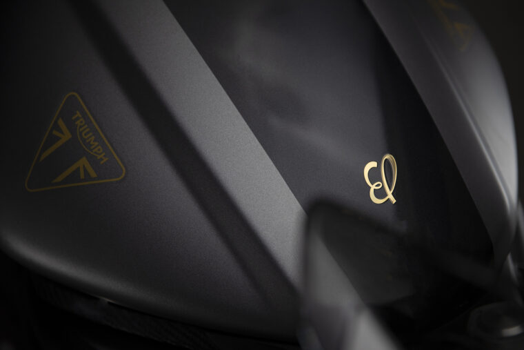 Triumph-Speed-Triple-1200-RR-Breitling-Limited-Edition-2024-20