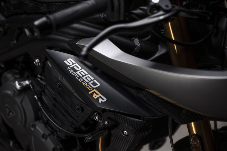 Triumph-Speed-Triple-1200-RR-Breitling-Limited-Edition-2024-27