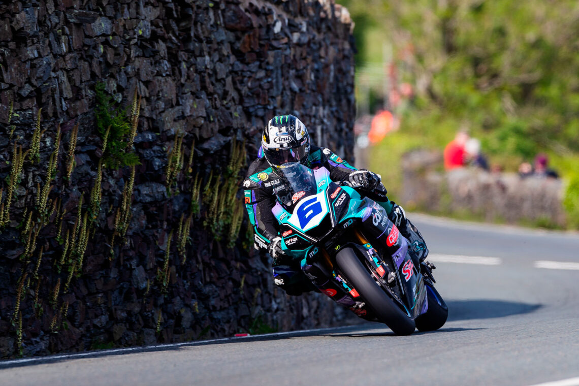 Michael Dunlop iguala las 26 victorias de su tío Joey en el TT de la Isla de Man 2 michael dunlop iomtt 2024 supersport 5