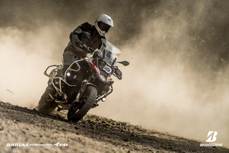 neumaticos-bridgestone-battlax-ax41 (2)