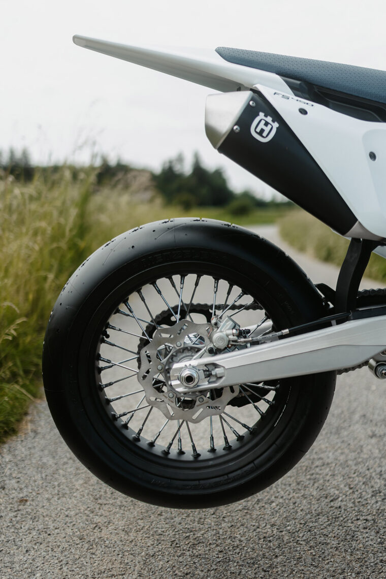 Husqvarna-FS-450-2025-detalles10