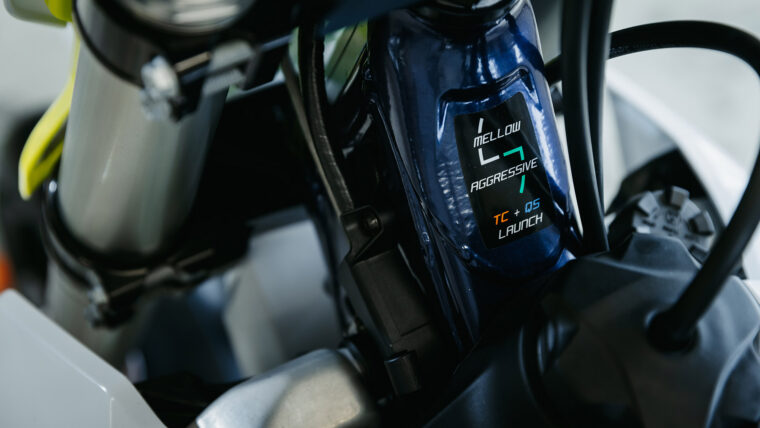 Husqvarna-FS-450-2025-detalles3