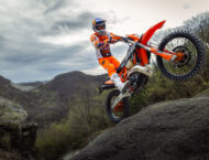KTM 300 EXC Hardenduro 2025 accion19