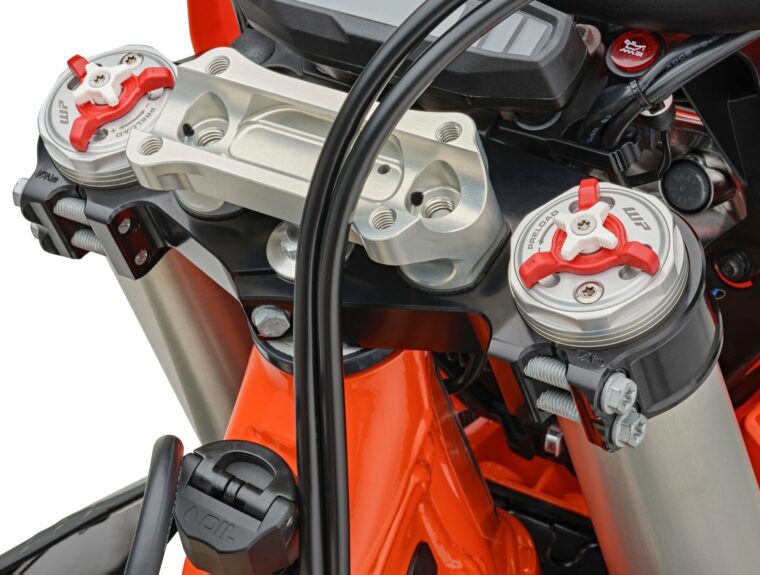 KTM-300-EXC-Hardenduro-2025-detalles2