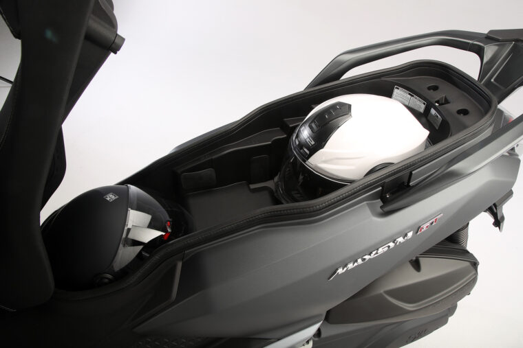 SYM-MAXSYM-GT-2024-detalles-11