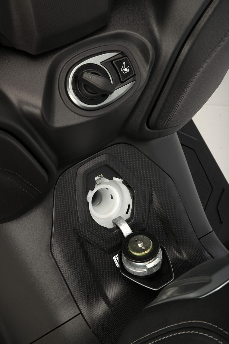 SYM-MAXSYM-GT-2024-detalles-12