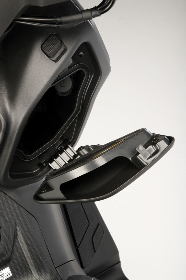 SYM-MAXSYM-GT-2024-detalles-13