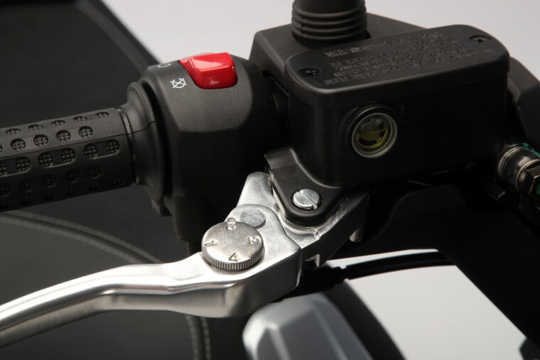 SYM-MAXSYM-GT-2024-detalles-5