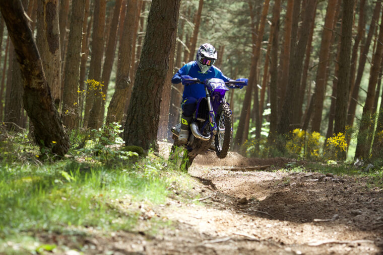 Sherco-enduro-Factory-2T-2025-accion10