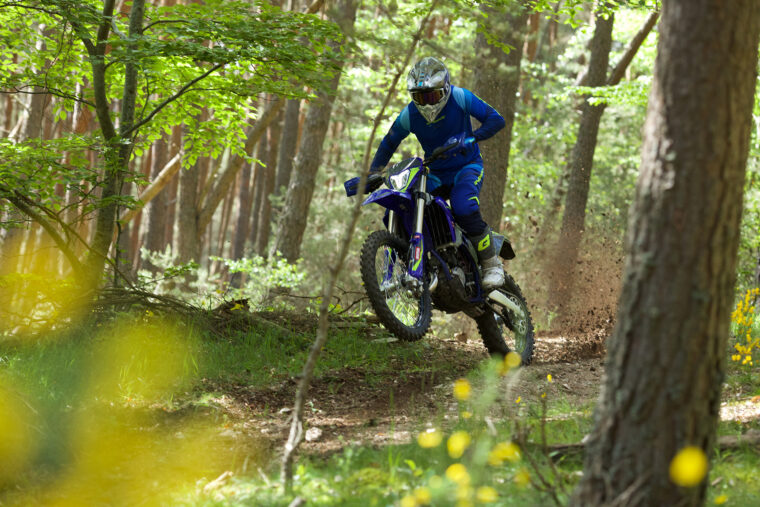 Sherco-enduro-Factory-2T-2025-accion14