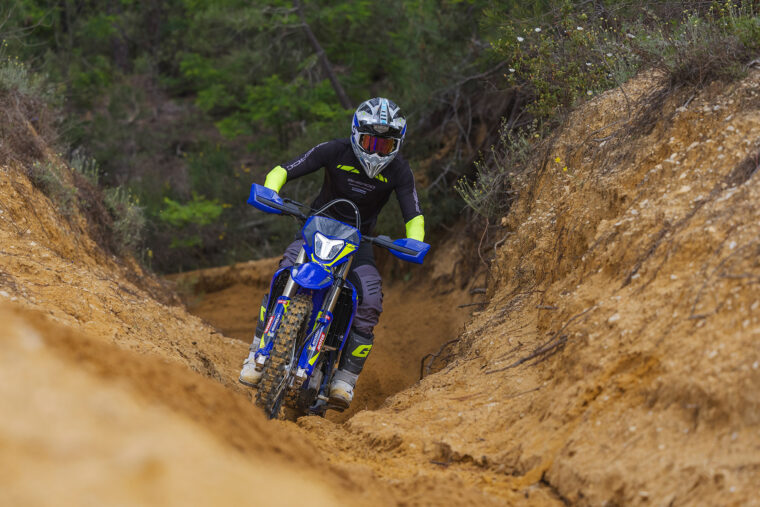 Sherco-enduro-Factory-4T-2025-accion22