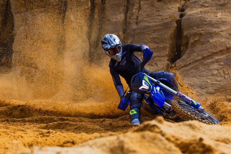 Sherco-enduro-Factory-4T-2025-accion44