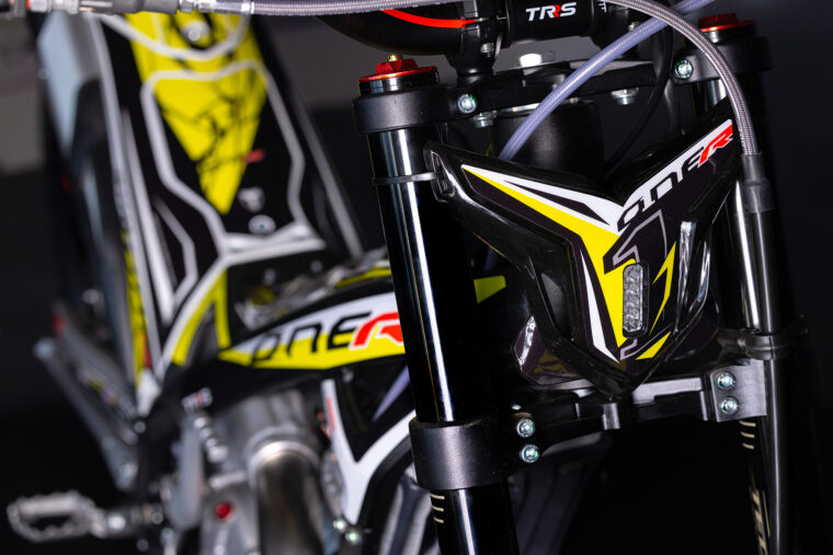 TRRS-One-R-2025-detalles12