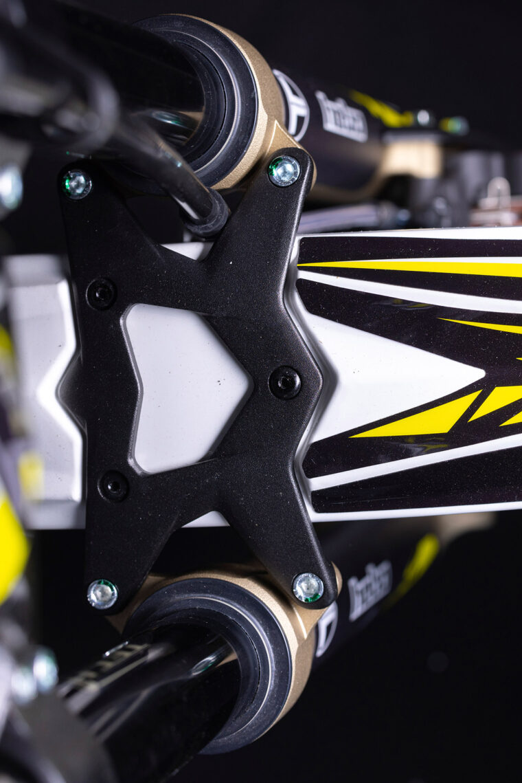 TRRS-One-R-2025-detalles8