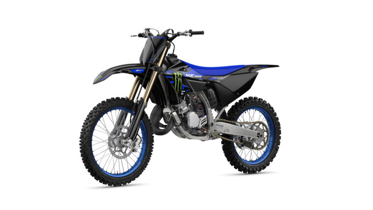 Yamaha-YZ125-Monster-Energy-2025-estudio2