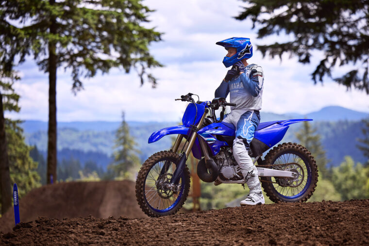 Yamaha-YZ250-2025-accion4