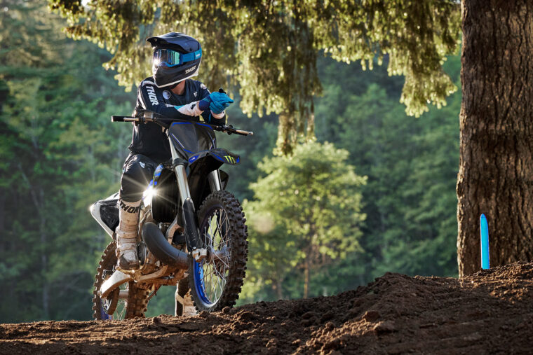 Yamaha motocross 2025: Novedades en toda la gama 7 Yamaha YZ250 Monster Edition 2025 accion4
