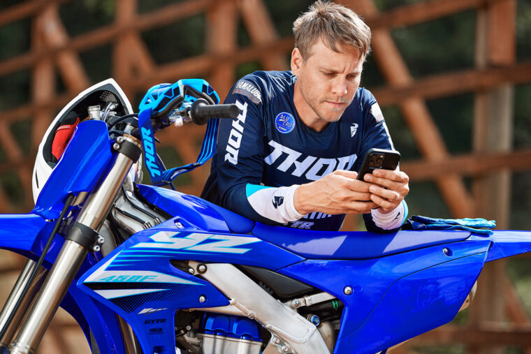 Yamaha-YZ450F-2025-accion11