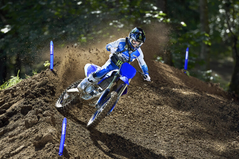 Yamaha-YZ450F-2025-accion19