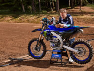 Yamaha YZ450F Monster Energy 2025 accion11