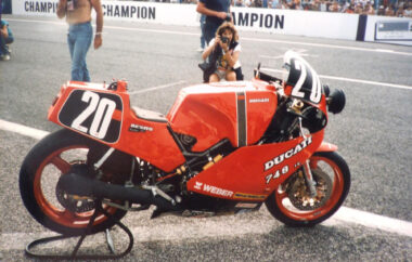 ducati panigale v4 2025 historia superbike 10