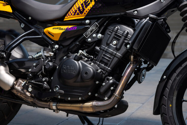 royal-enfield-guerrilla-450-2024-detalles - 2