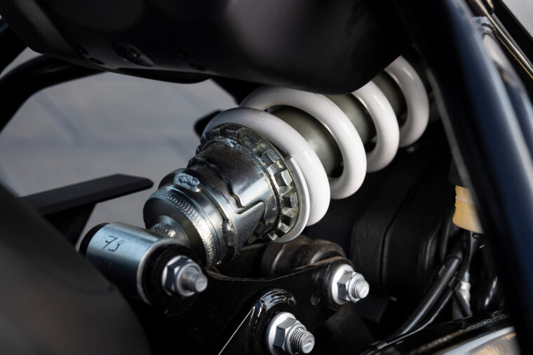 royal-enfield-guerrilla-450-2024-detalles - 9