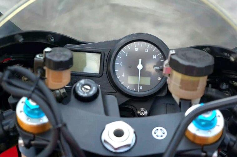 Yamaha-YZF-R7-Ow-02-nos-4