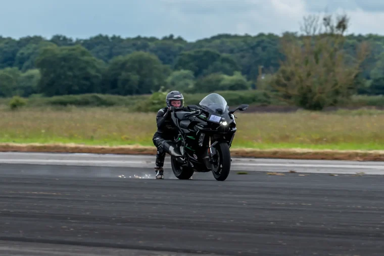 record-Kawasaki-Ninja-H2-SX-Jonnie-Davies-1.webp