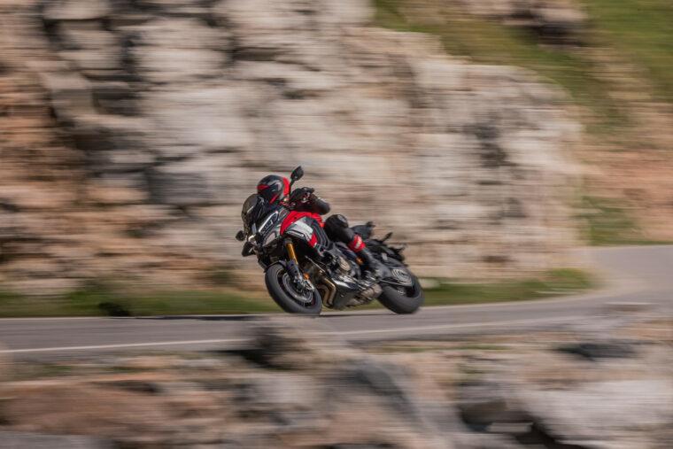 Ducati-Multistrada-V4-Pikes-Peak-2025-accion17