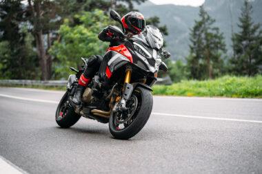 Ducati Multistrada V4 Pikes Peak 2025 accion20