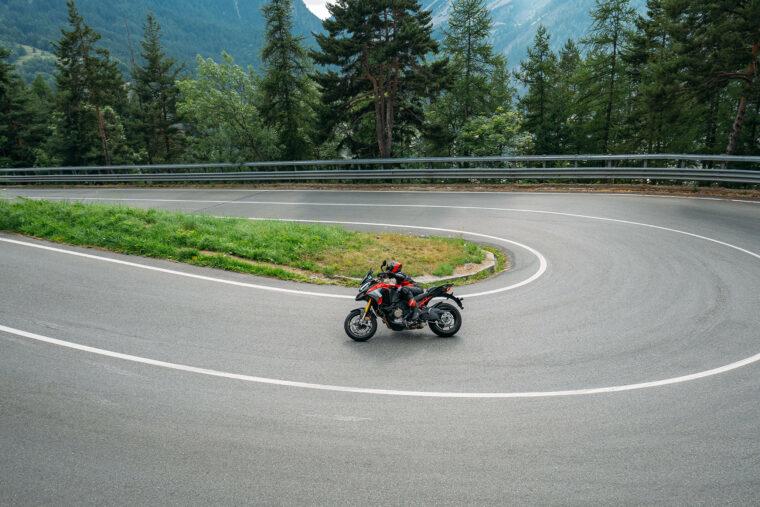 Ducati-Multistrada-V4-Pikes-Peak-2025-accion24