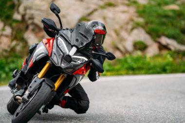 Ducati Multistrada V4 Pikes Peak 2025 accion33