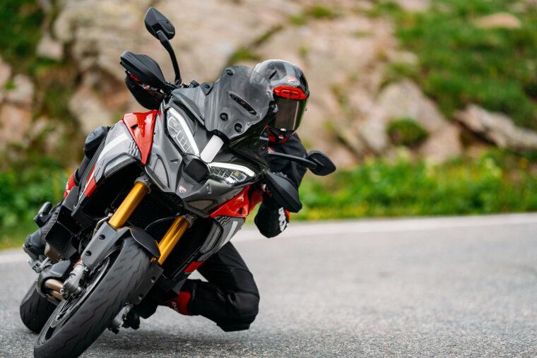 Ducati-Multistrada-V4-Pikes-Peak-2025-accion33