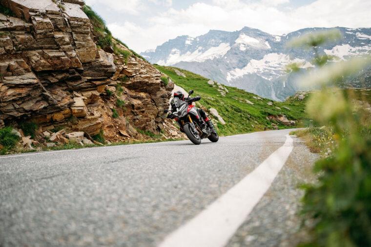 Ducati-Multistrada-V4-Pikes-Peak-2025-accion35