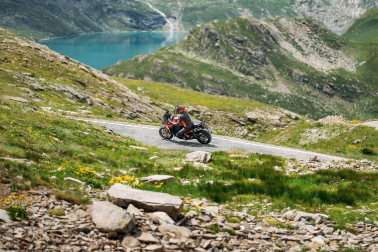 Ducati-Multistrada-V4-Pikes-Peak-2025-accion46