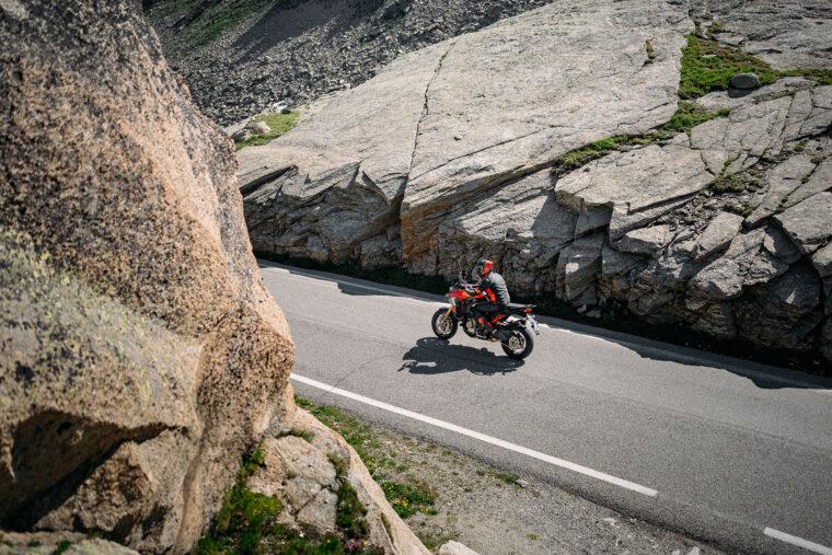 Ducati-Multistrada-V4-Pikes-Peak-2025-accion47