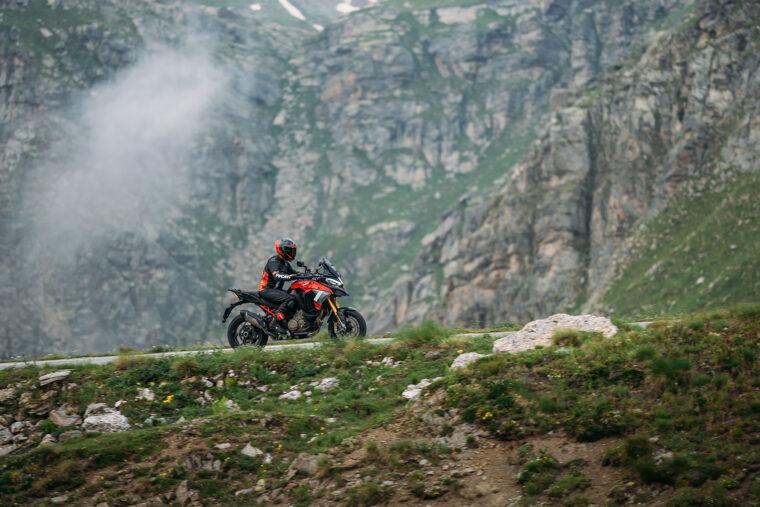 Ducati-Multistrada-V4-Pikes-Peak-2025-accion61