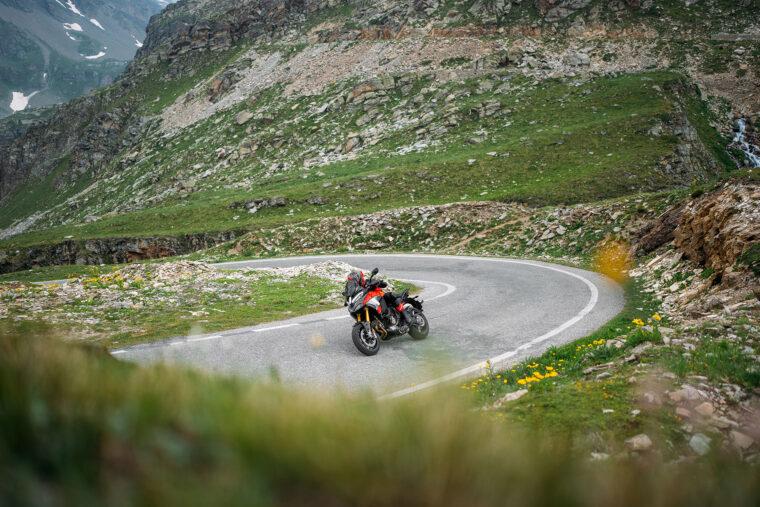 Ducati-Multistrada-V4-Pikes-Peak-2025-accion70