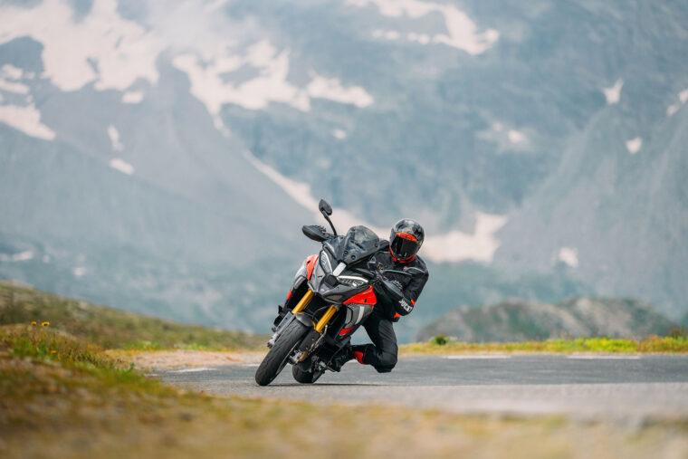 Ducati-Multistrada-V4-Pikes-Peak-2025-accion80