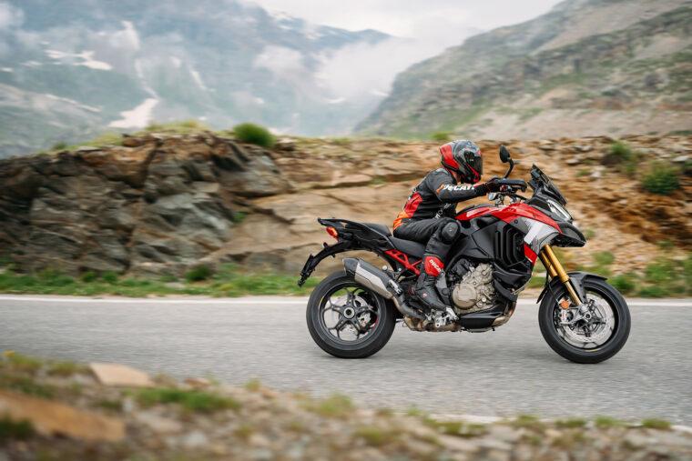Ducati-Multistrada-V4-Pikes-Peak-2025-accion82